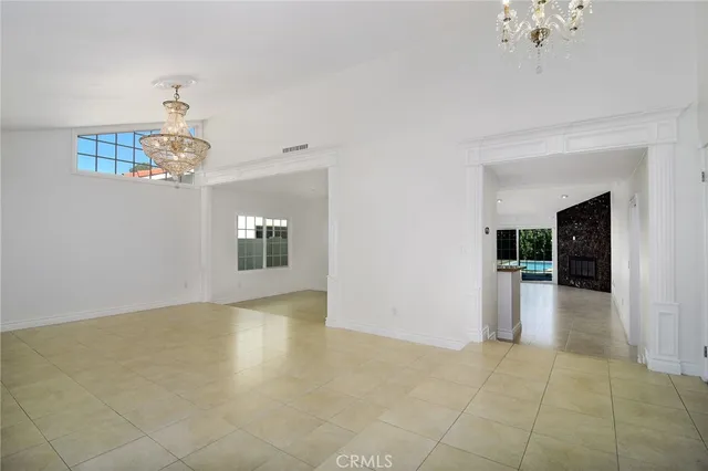 $6,995 | 5316 Mecca Avenue, Tarzana, CA 91356