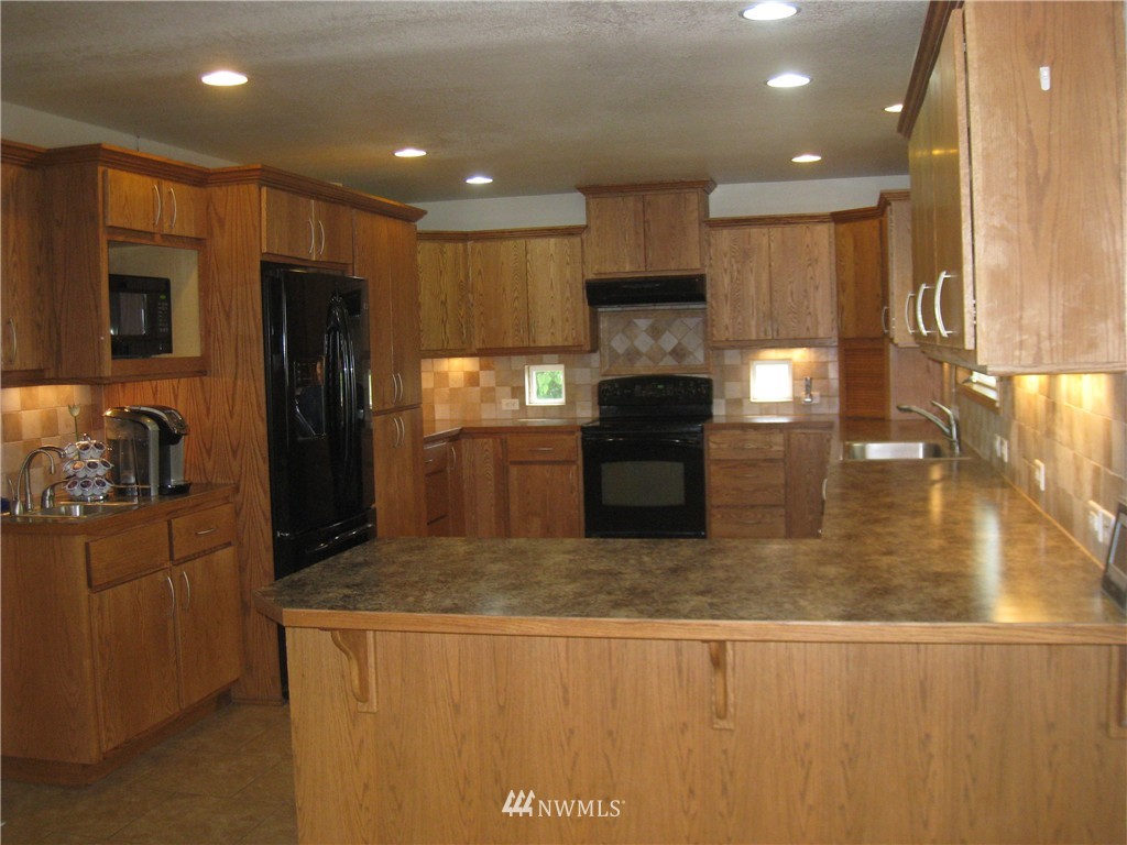 133 James Street Longview, WA 98632 - Photo 6 of 24