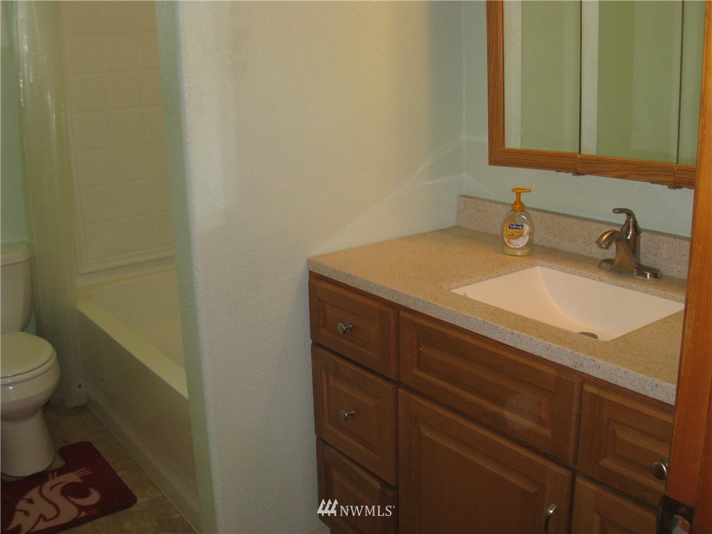 133 James Street Longview, WA 98632 - Photo 10 of 24