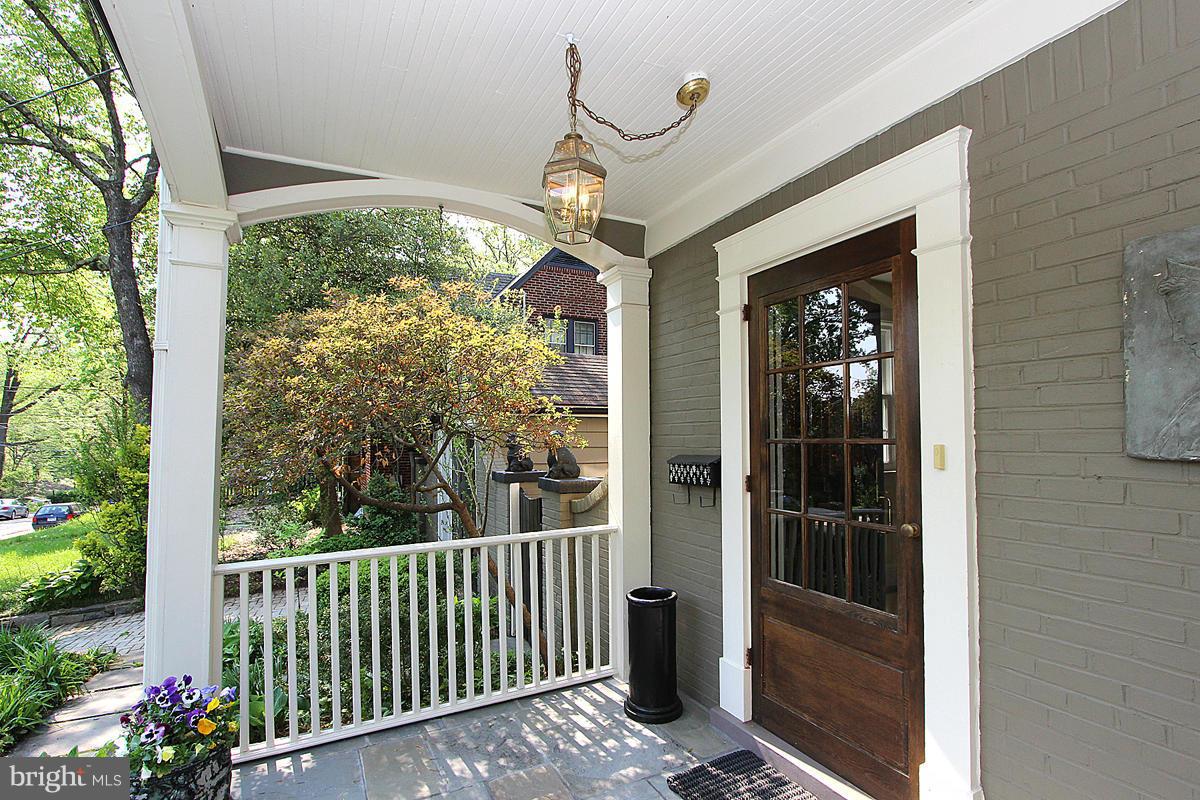 11 Hilltop Road Silver Spring, MD 20910 - Photo 2 of 29 Exterior (Front)