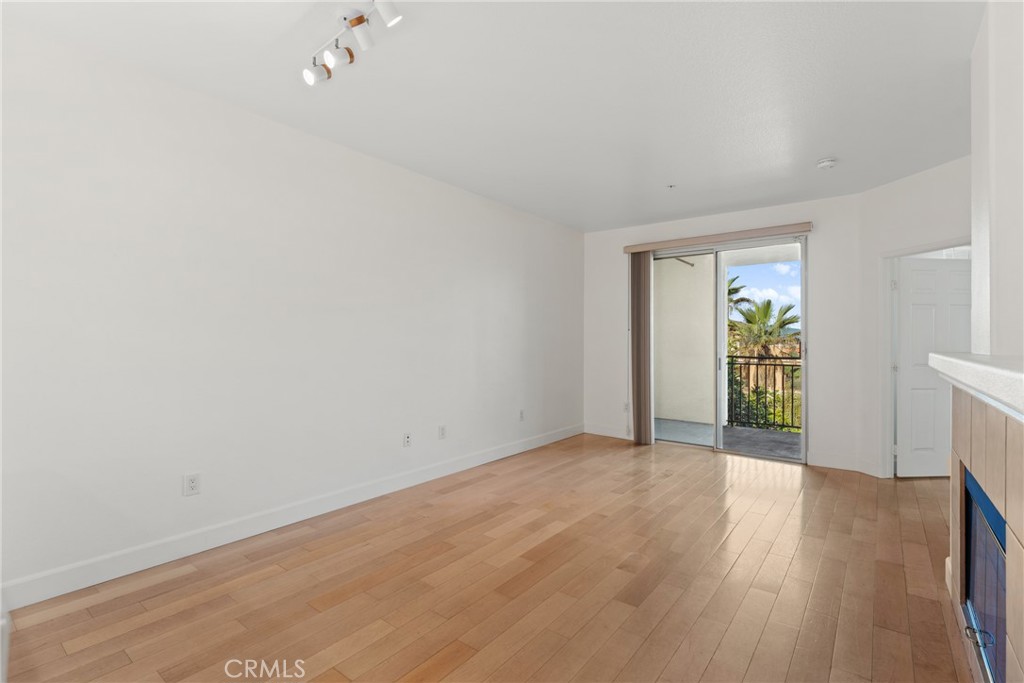 12963 West Runway Road, Unit 418 Playa Vista, CA 90094 - Photo 14 of 39