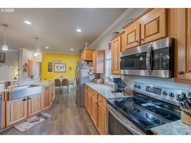 $445,000 | 1305 Ash Street, Brownsville, OR 97327