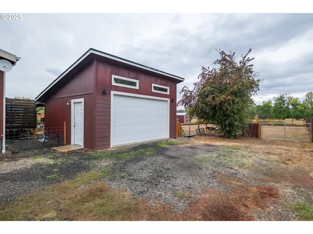 $445,000 | 1305 Ash Street, Brownsville, OR 97327