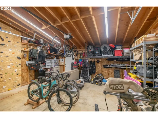 $445,000 | 1305 Ash Street, Brownsville, OR 97327