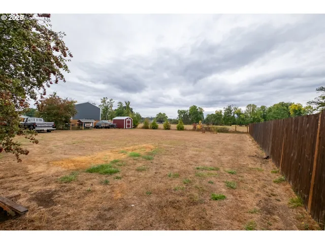 $445,000 | 1305 Ash Street, Brownsville, OR 97327