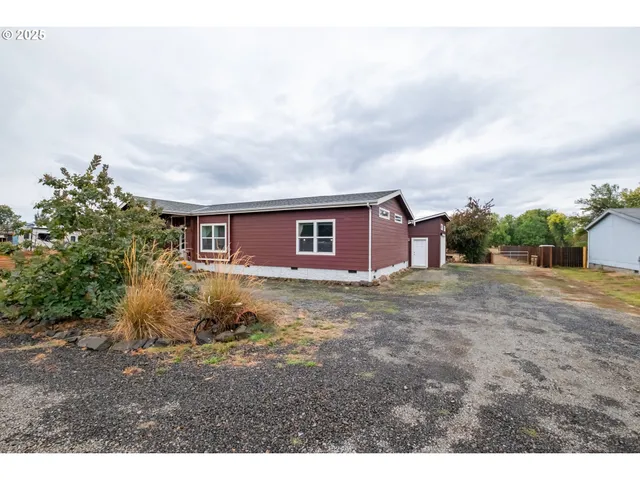 $445,000 | 1305 Ash Street, Brownsville, OR 97327