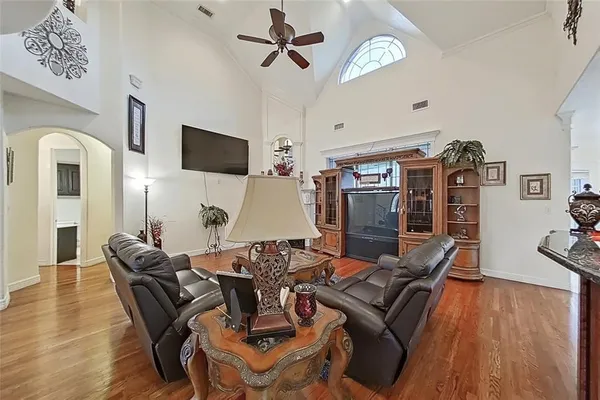 $890,000 | 582 County Road 410, Dayton, TX 77535