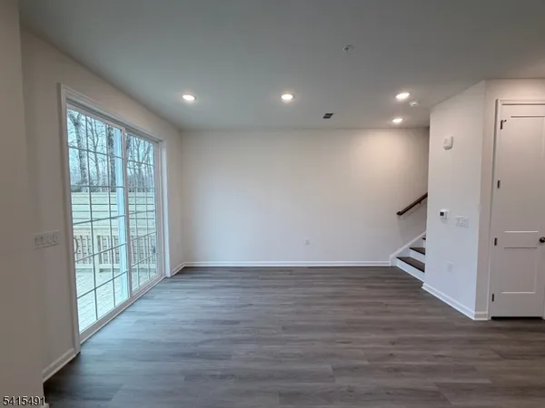 $3,900 | 106 Myrtle Road, Warren, NJ 07059