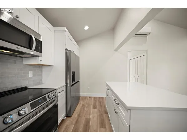 $459,900 | 12300 Meadowlawn Drive, Oregon City, OR 97045