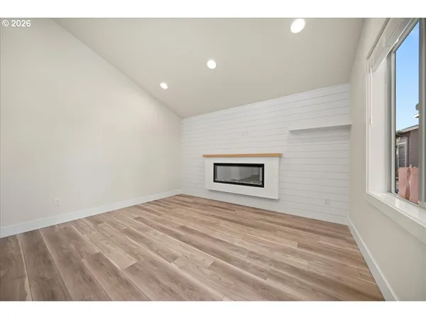 $459,900 | 12300 Meadowlawn Drive, Oregon City, OR 97045