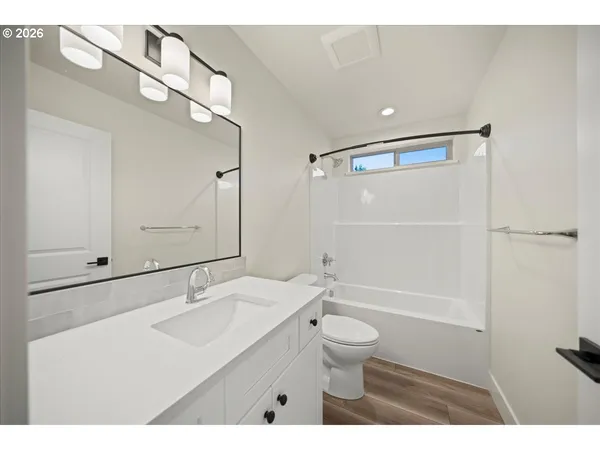 $459,900 | 12300 Meadowlawn Drive, Oregon City, OR 97045