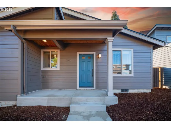 $459,900 | 12300 Meadowlawn Drive, Oregon City, OR 97045