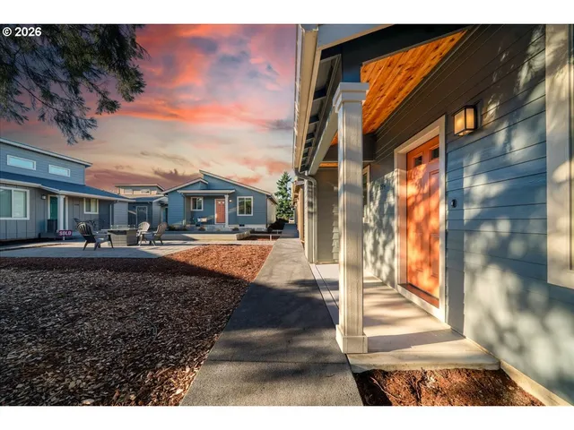 $459,900 | 12300 Meadowlawn Drive, Oregon City, OR 97045