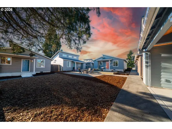 $459,900 | 12300 Meadowlawn Drive, Oregon City, OR 97045