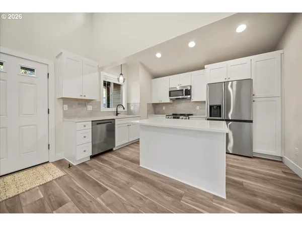 $459,900 | 12300 Meadowlawn Drive, Oregon City, OR 97045