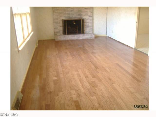 1475 Goble Road Hiddenite, NC 28636 - Photo 2 of 5 Living Room.