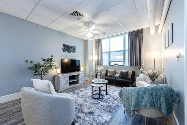 $409,900 | 948 Main Street, Unit 105, Waltham, MA 02451