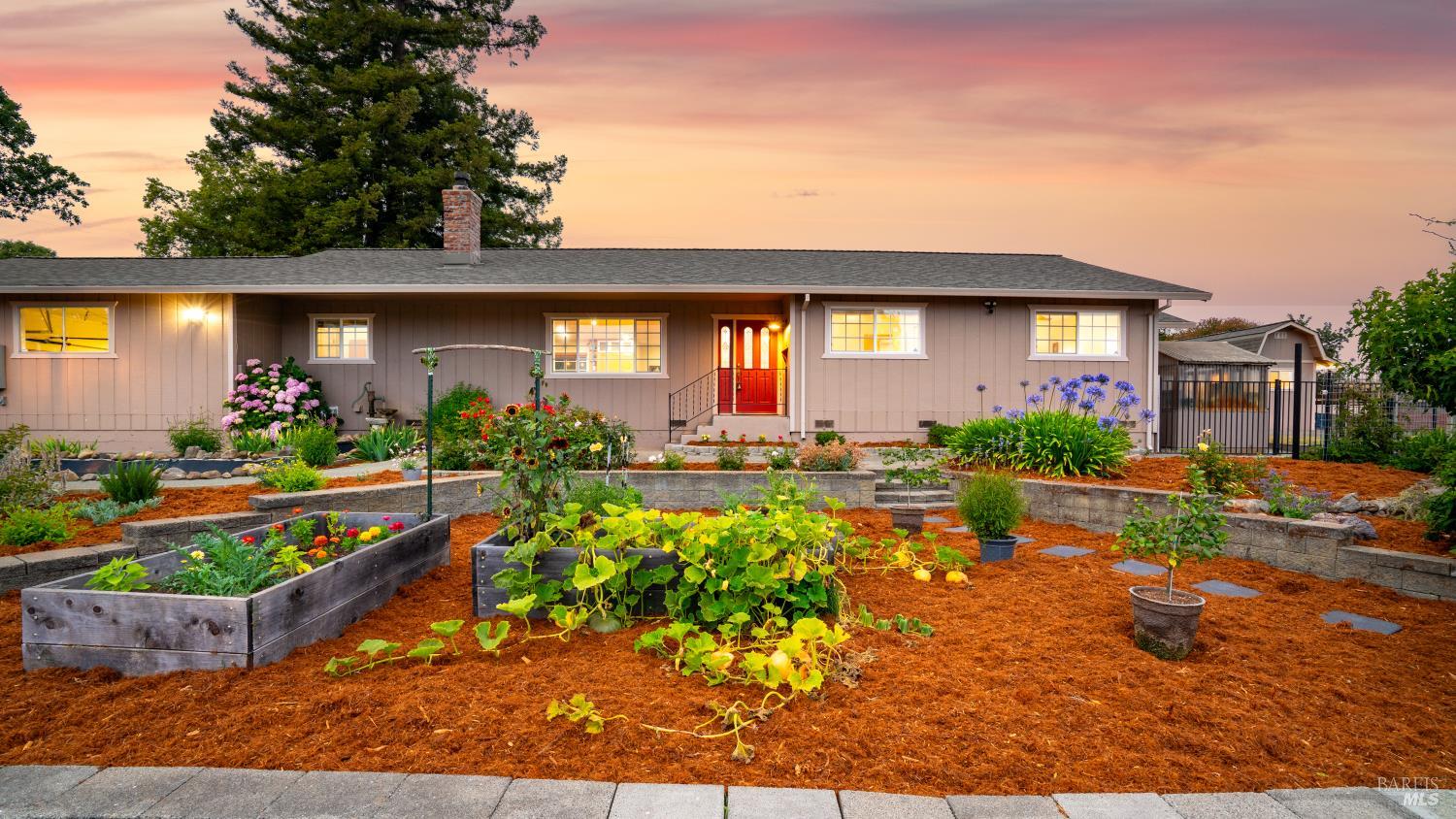 4175 Woodworth Road Sebastopol, CA 95472 - Photo 8 of 53