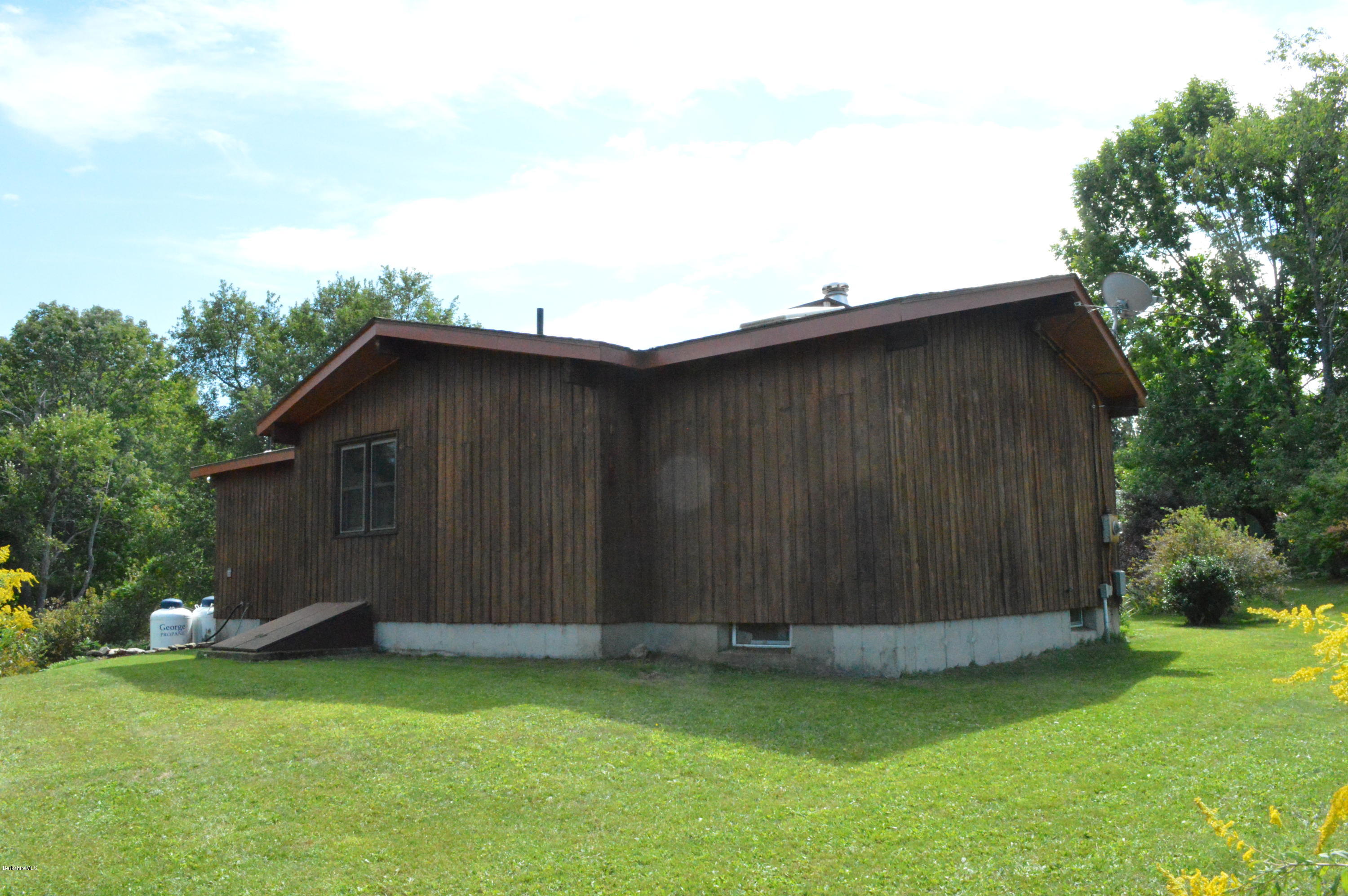 134 Arthur Pease Road Middlefield, MA 01011 - Photo 14 of 54 Authur Pease Road Middlefield 014