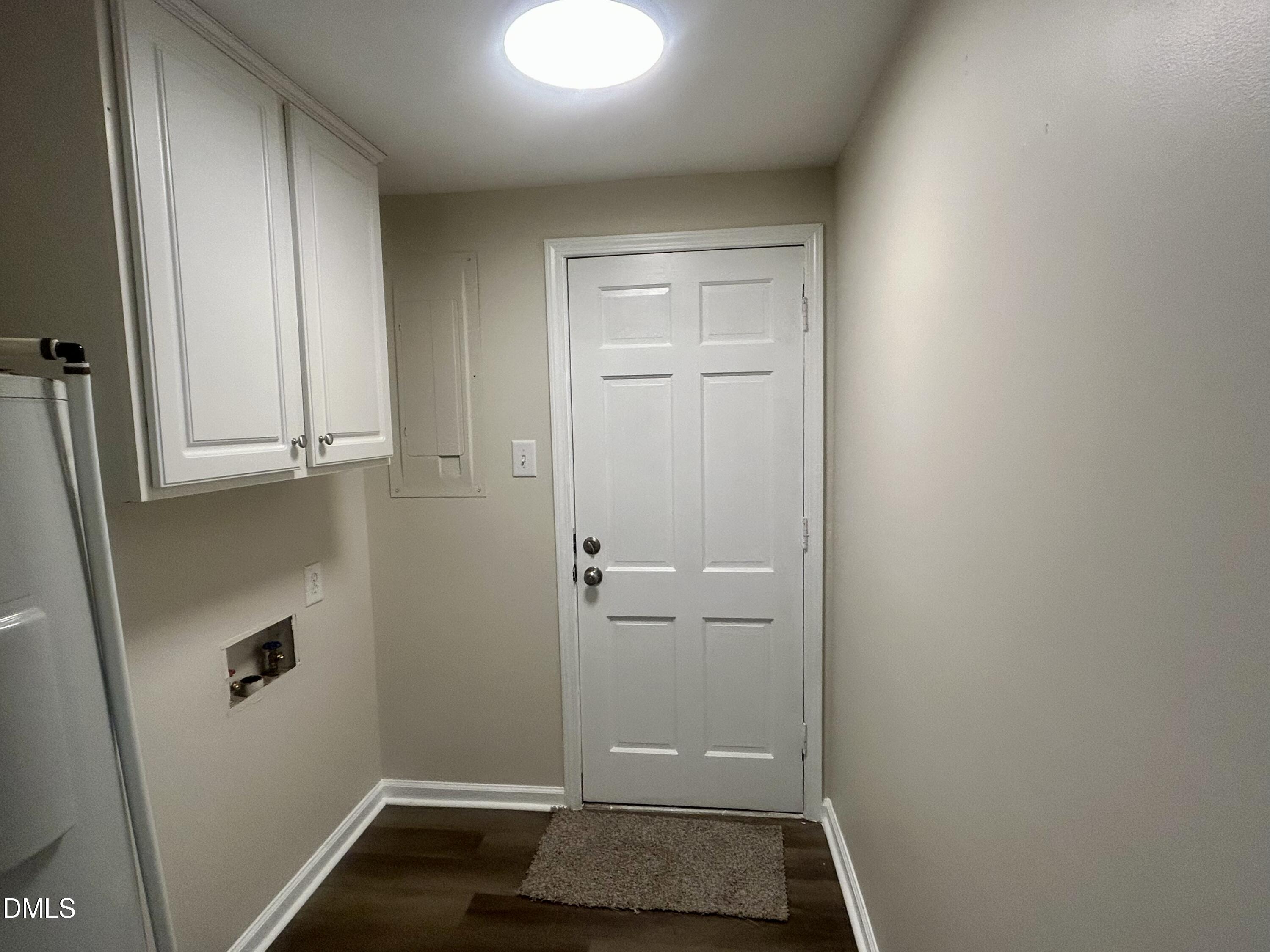 403 South Market Street Benson, NC 27504 - Photo 8 of 18