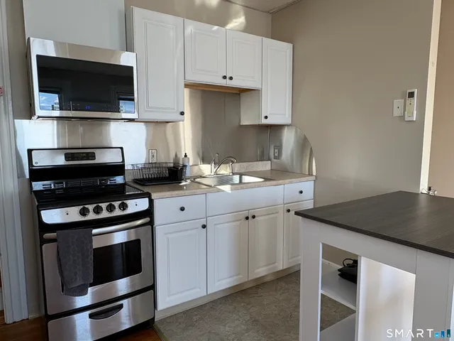 $1,875 | 29 Seaview Avenue, Unit A3, Norwalk, CT 06855