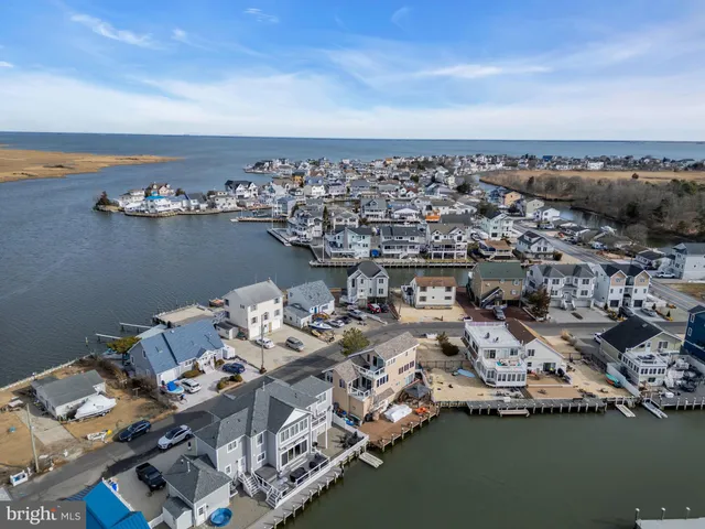 $899,000 | 1205 Niihau Drive, Forked River, NJ 08731