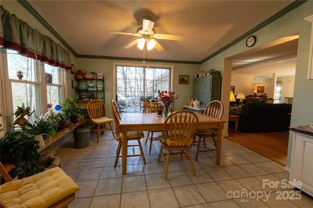 $599,500 | 120 Powderhorn Drive\, Burnsville, NC 28714