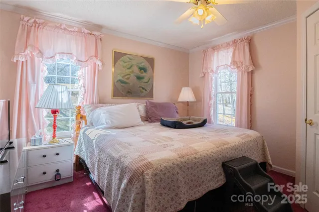 $599,500 | 120 Powderhorn Drive\, Burnsville, NC 28714