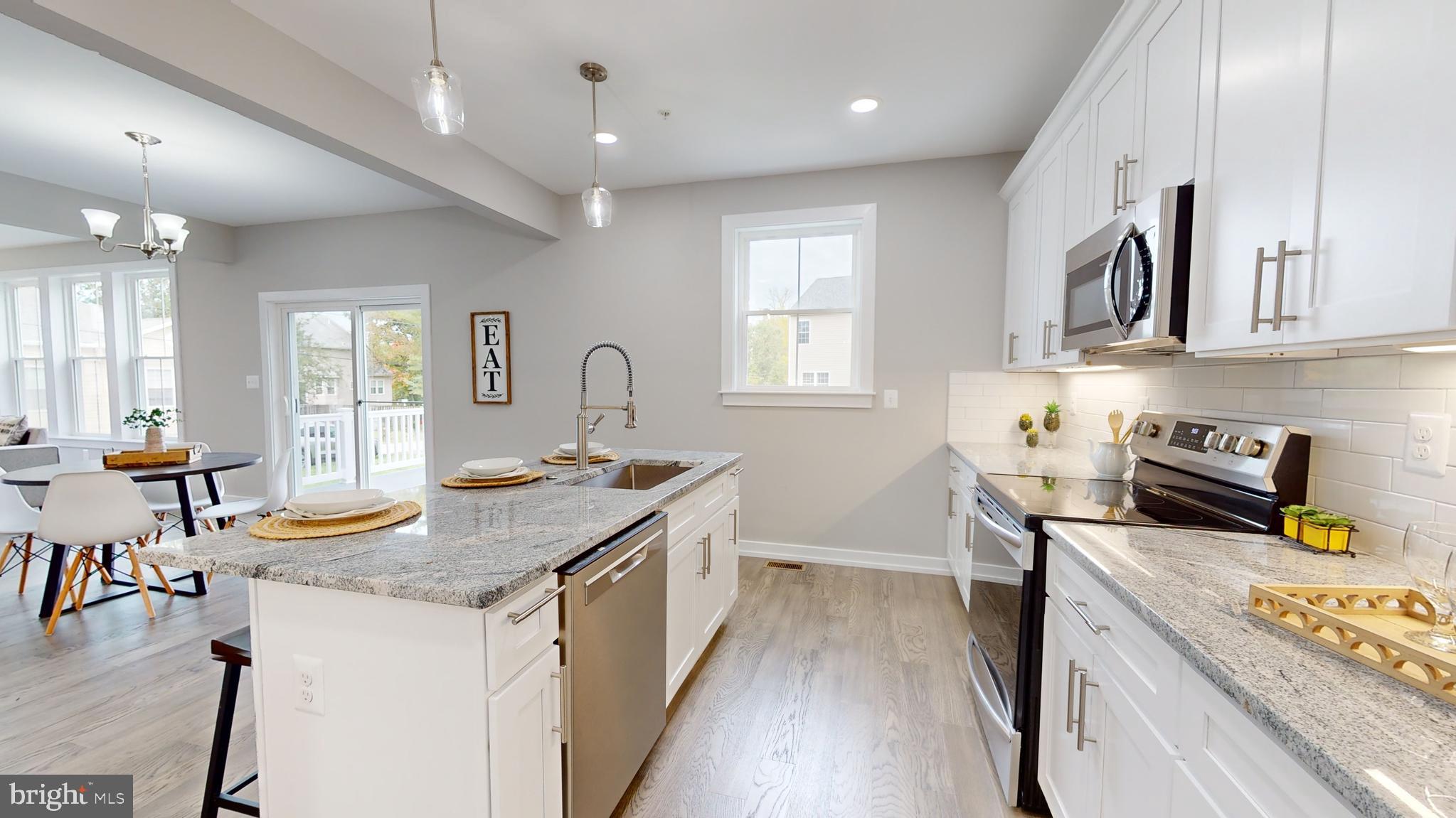 9246 Coleman Thomas Road Columbia, MD 21046 - Photo 8 of 36 Incredible Kitchen