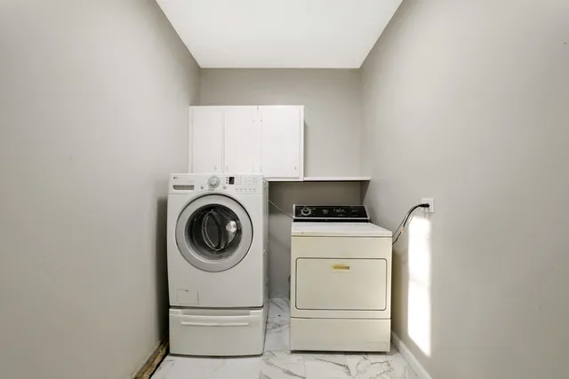 $4,200 | 75 Carthage Lane, Hoffman Estates, IL 60169