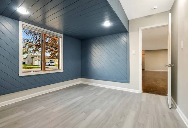 $4,200 | 75 Carthage Lane, Hoffman Estates, IL 60169