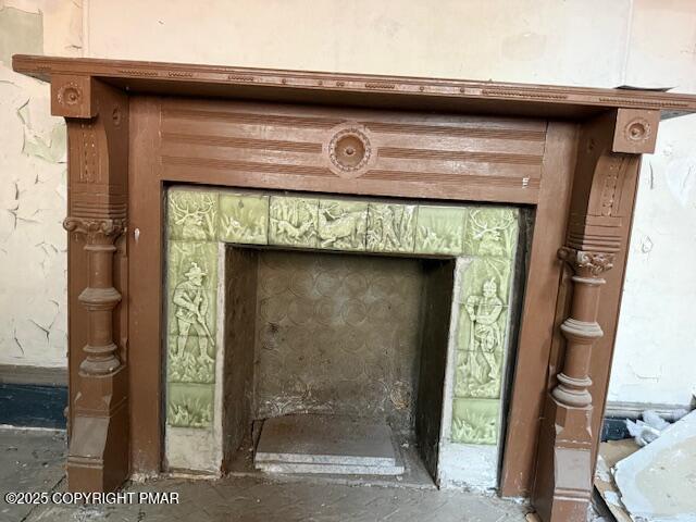 622 Mahantongo Street Pottsville, PA 17901 - Photo 17 of 20 a close view of a fireplace