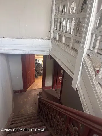 a view of an entryway