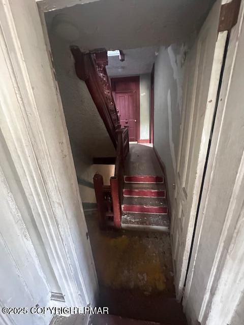 622 Mahantongo Street Pottsville, PA 17901 - Photo 7 of 20 a view of entryway