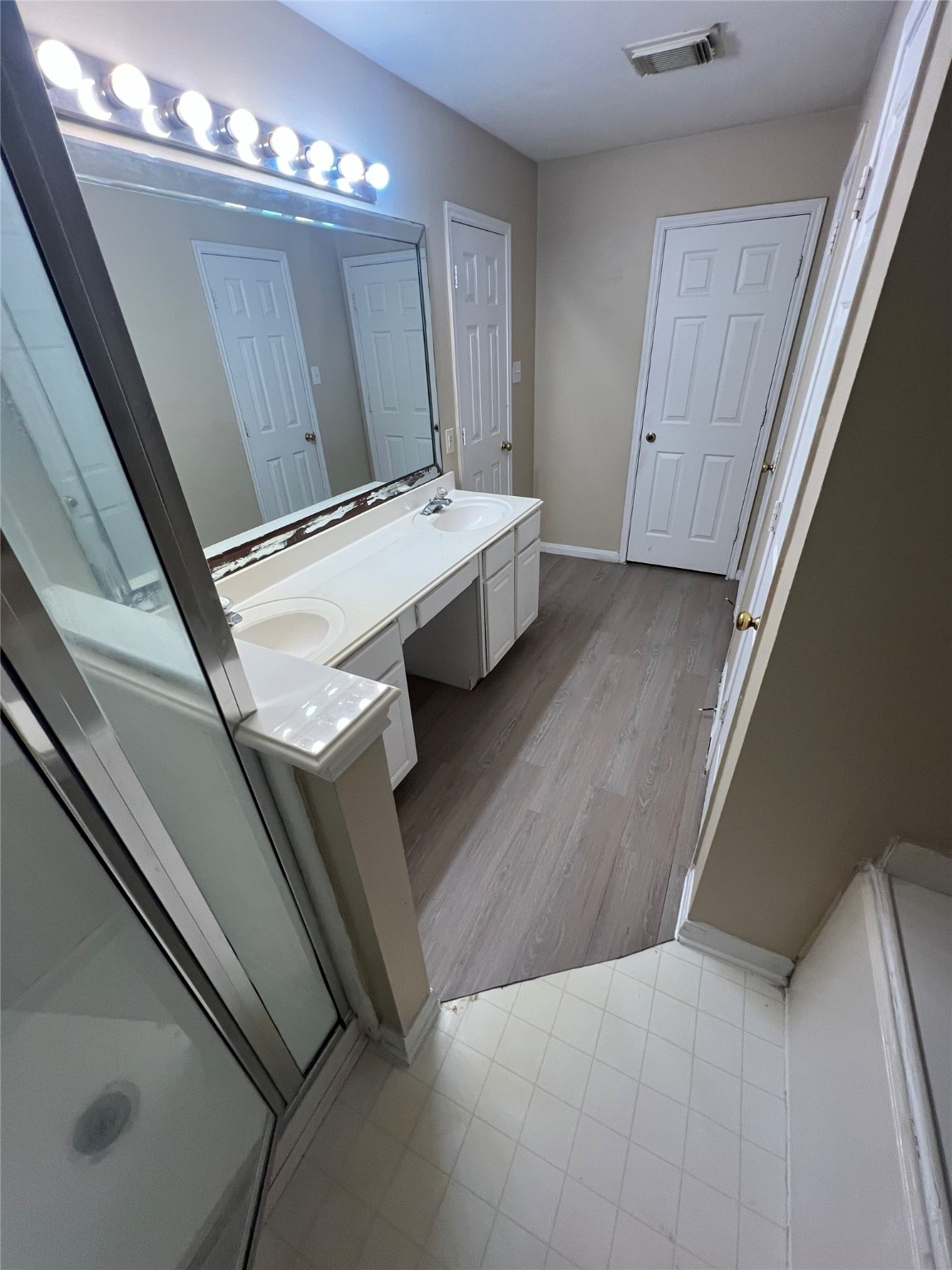 4018 Longway Estates Court Fresno, TX 77545 - Photo 14 of 20 a bathroom with a sink and mirror