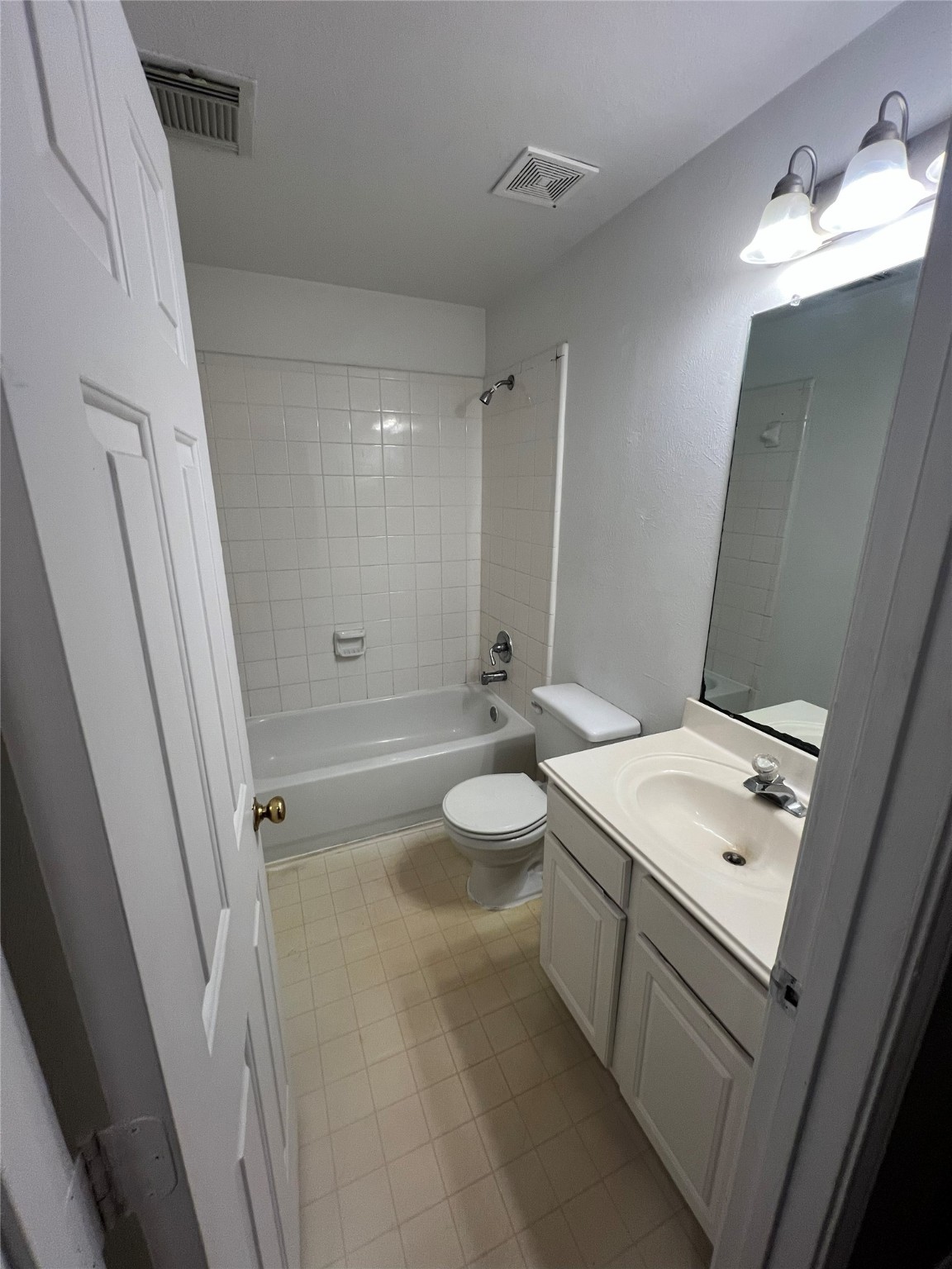 4018 Longway Estates Court Fresno, TX 77545 - Photo 19 of 20 a bathroom with a sink a toilet a mirror and shower