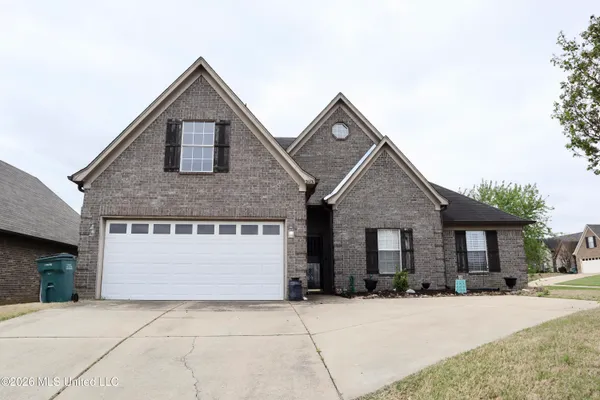 $299,900 | 2663 Russum Drive, Southaven, MS 38672
