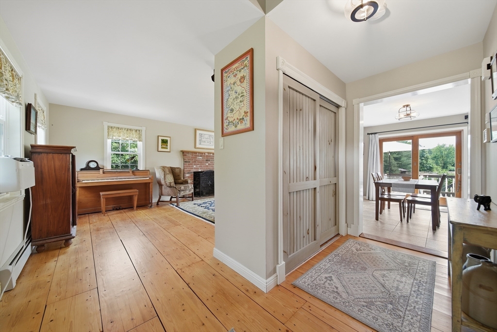 1394 Main Street Lancaster, MA 01523 - Photo 10 of 42