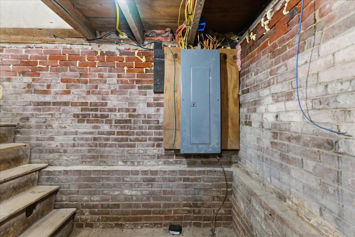 10 Middle Street Lisbon, ME 04252 - Photo 54 of 57 54-interior_basement-2