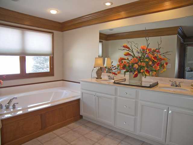 2394 Amity Road Hilliard, OH 43026 - Photo 12 of 18 Gallery Image 12