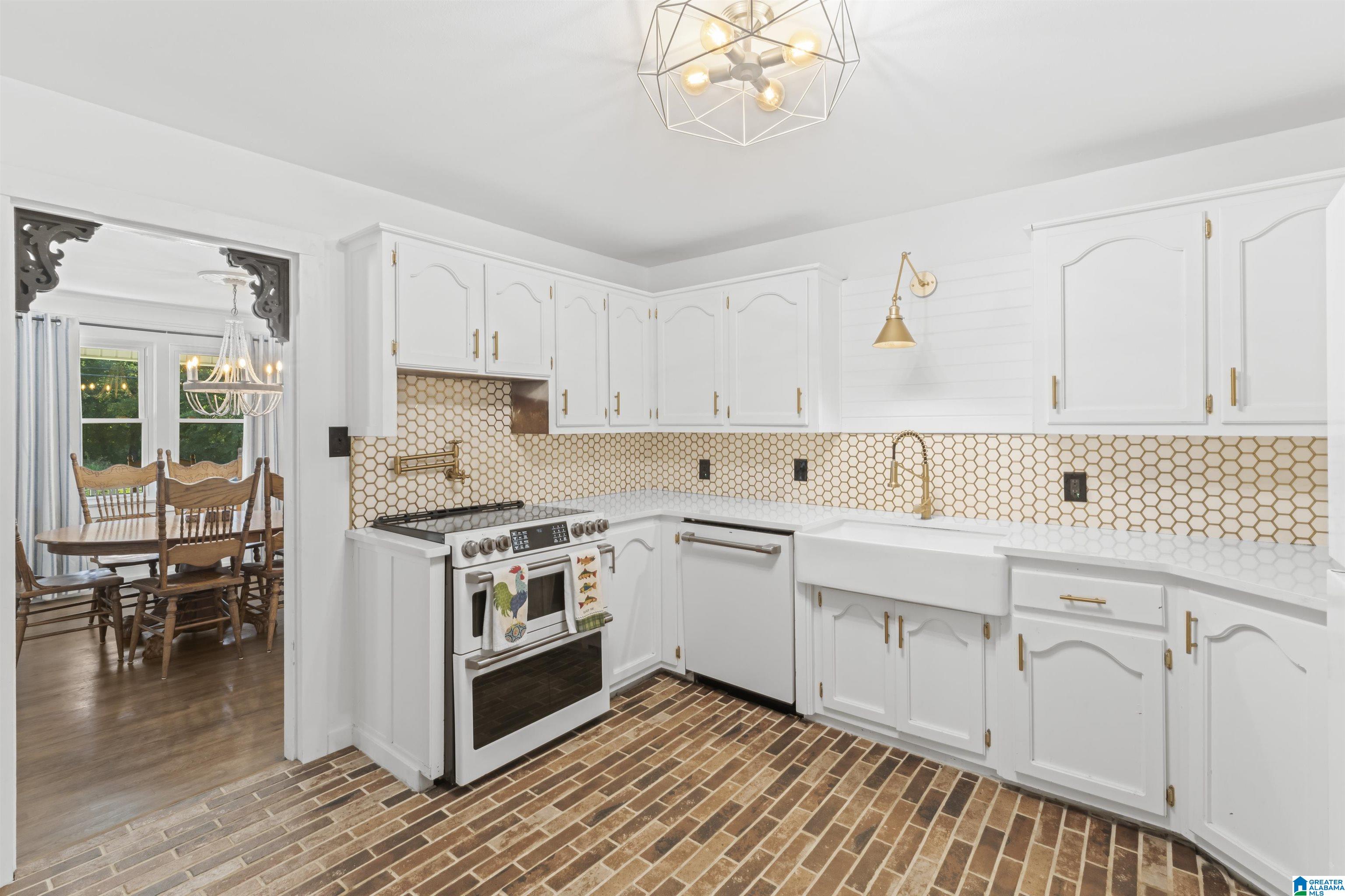 233 Village Springs Road Springville, AL 35146 - Photo 8 of 23