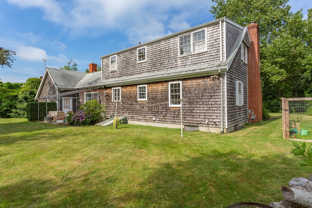 960 Tucker Road Dartmouth, MA 02747 - Photo 4 of 35