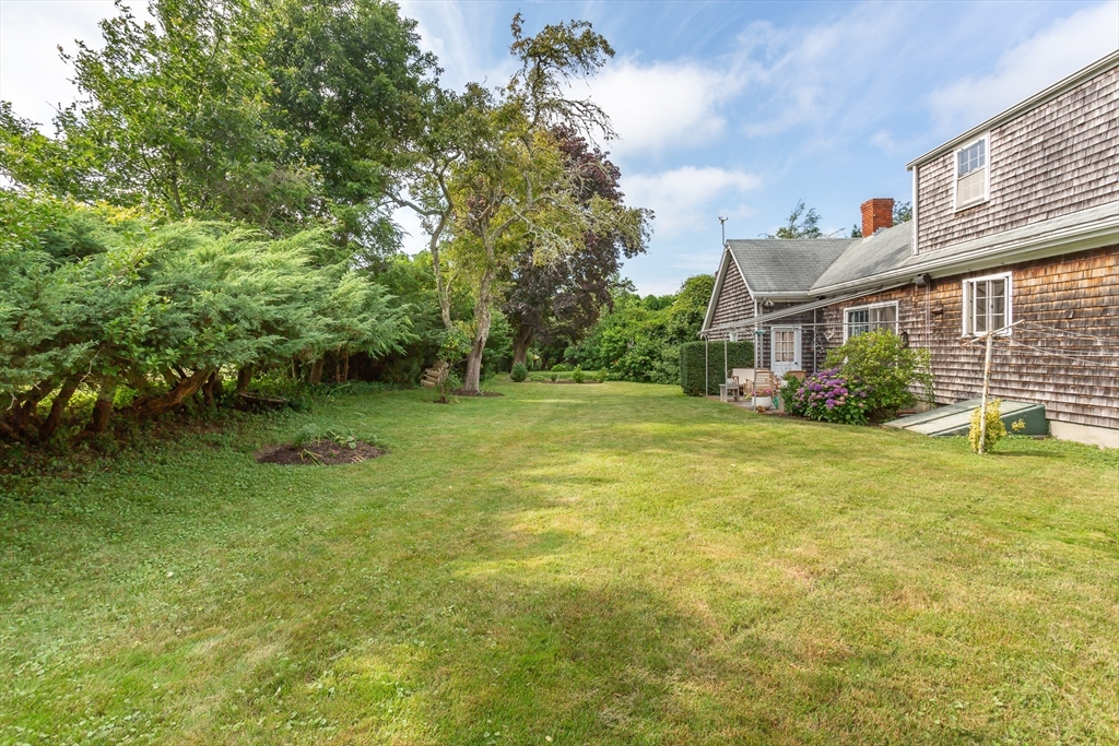960 Tucker Road Dartmouth, MA 02747 - Photo 5 of 35