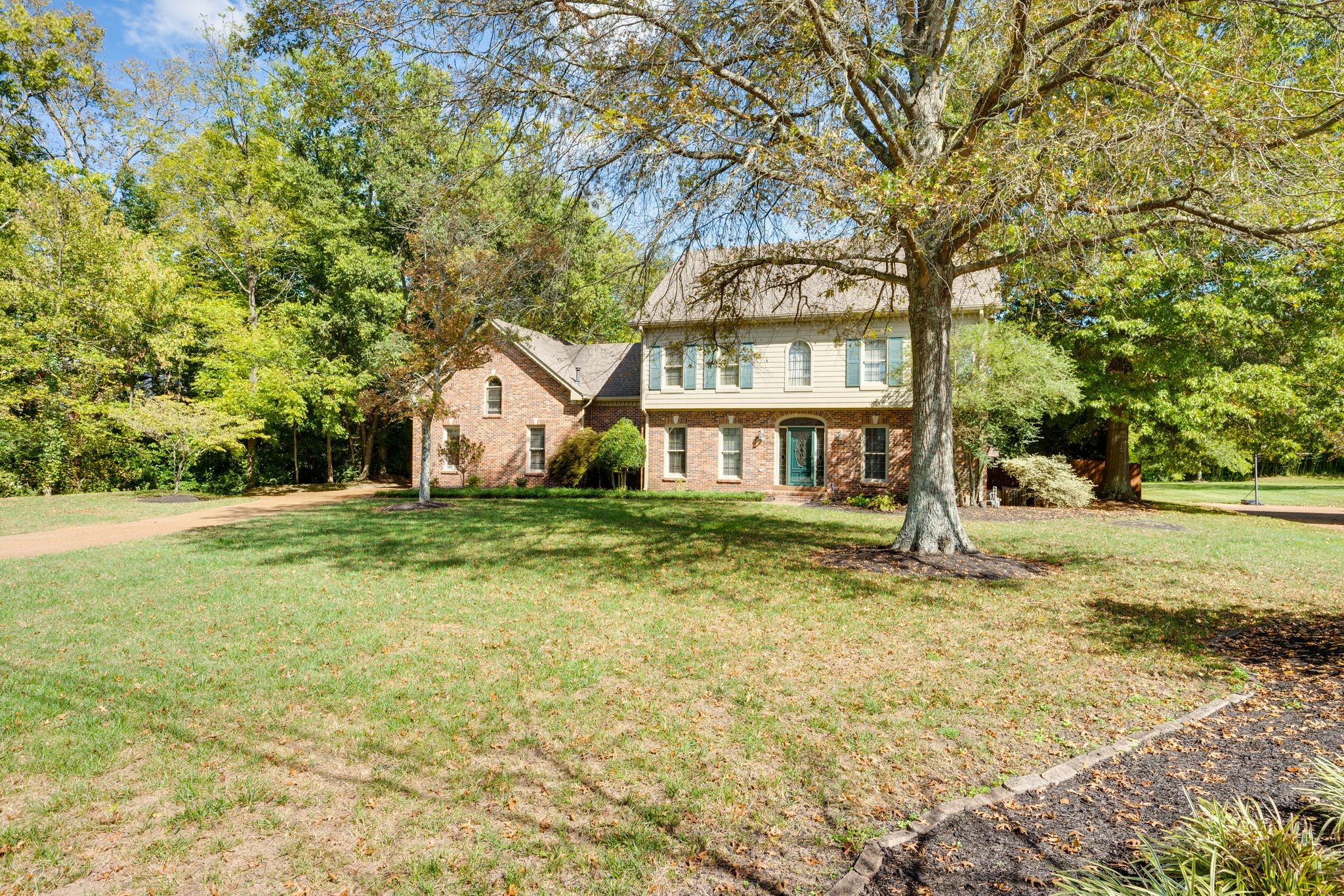 1400 Arrowhead Drive Brentwood, TN 37027 - Photo 2 of 15 a front view of a house with a yard