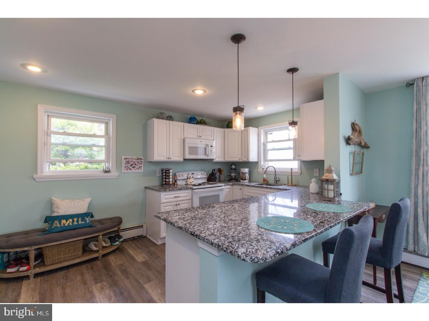 2510 Dutton Mill Road Aston, PA 19014 - Photo 6 of 24 Kitchen
