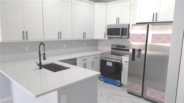 $2,150 | 826 Middleton Drive Southwest, Vero Beach, FL 32962