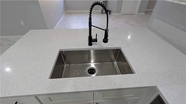 $2,150 | 826 Middleton Drive Southwest, Vero Beach, FL 32962