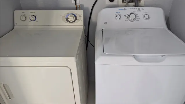 $2,150 | 826 Middleton Drive Southwest, Vero Beach, FL 32962