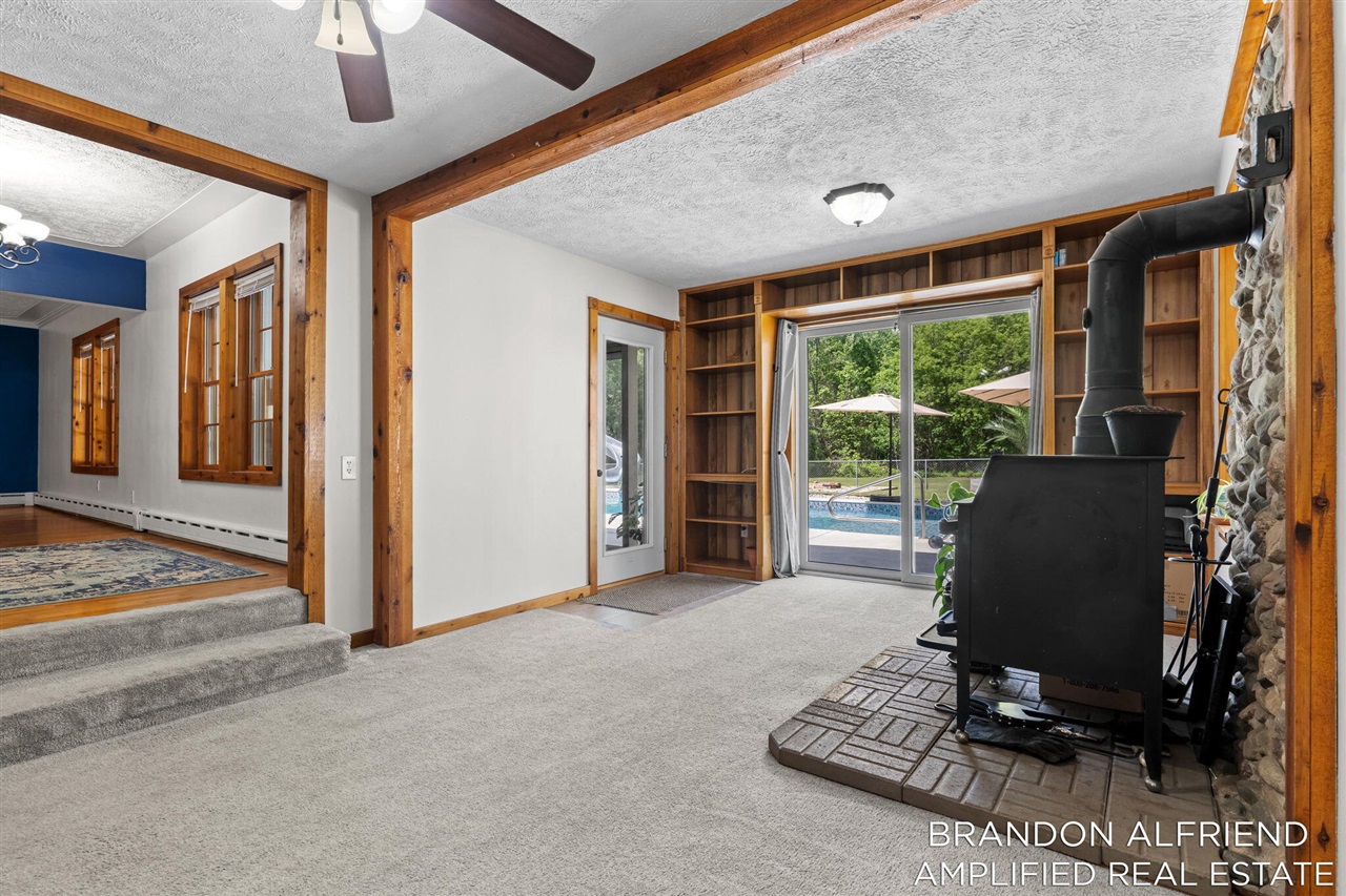 10226 Southwest Greenville Road Greenville, MI 48838 - Photo 14 of 62