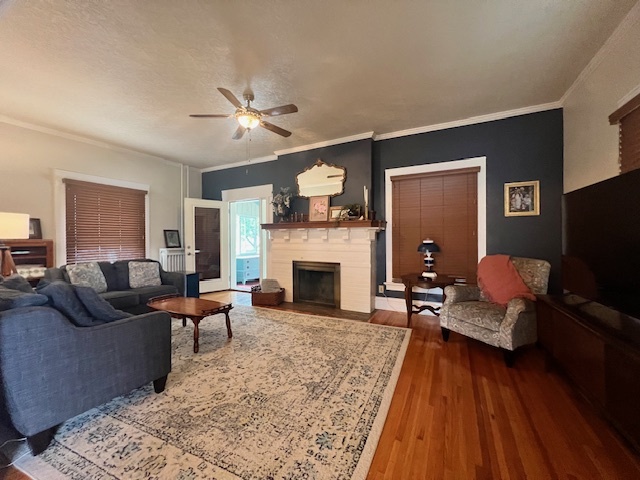 702 North Center Street Clinton, IL 61727 - Photo 10 of 47 Gallery Image 10